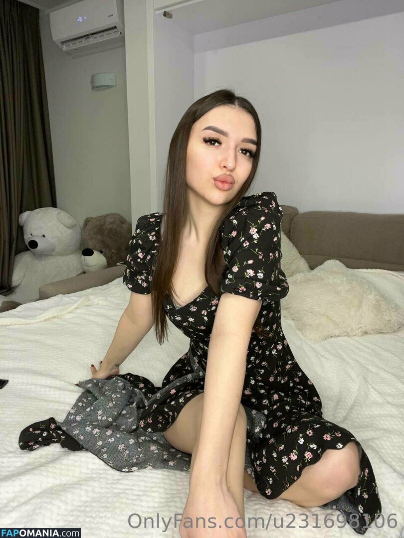 itsbrittneybxtch_ / u231698106 Nu OnlyFans  Photo fuitée #15
