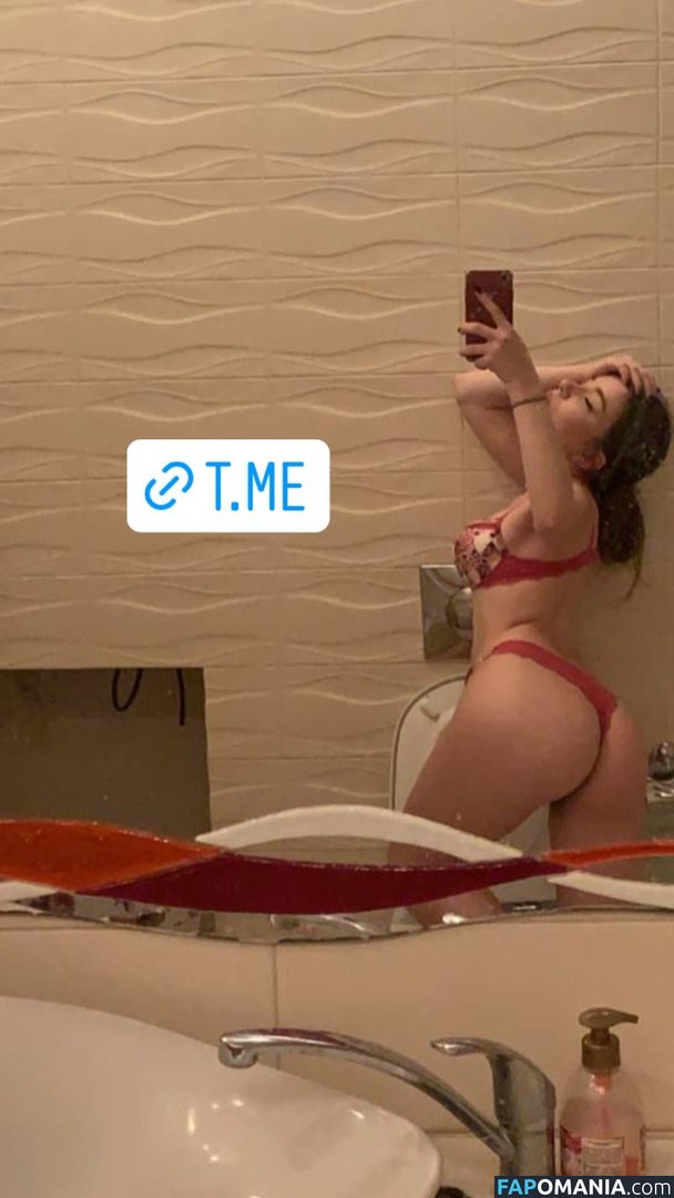 Uberchini / iloveubabyvi Nu OnlyFans  Photo fuitée #101