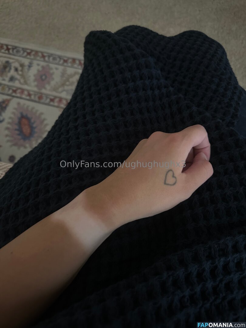 ughughughx3 Nu OnlyFans  Photo fuitée #2