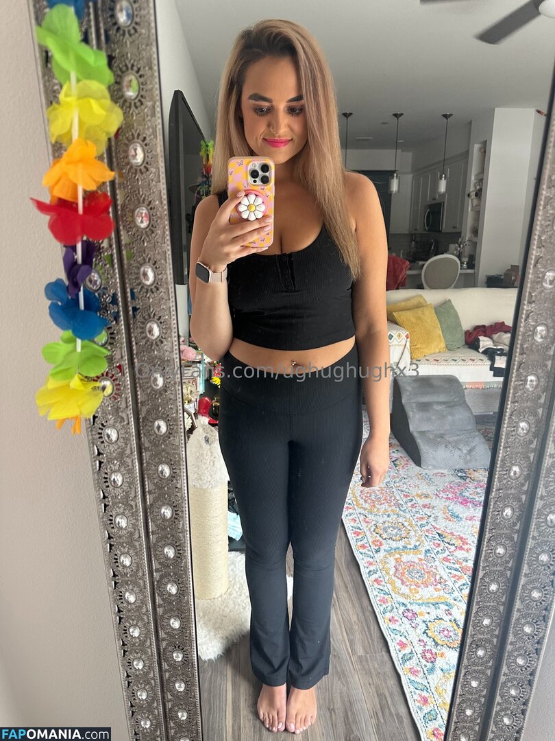 ughughughx3 Nu OnlyFans  Photo fuitée #17