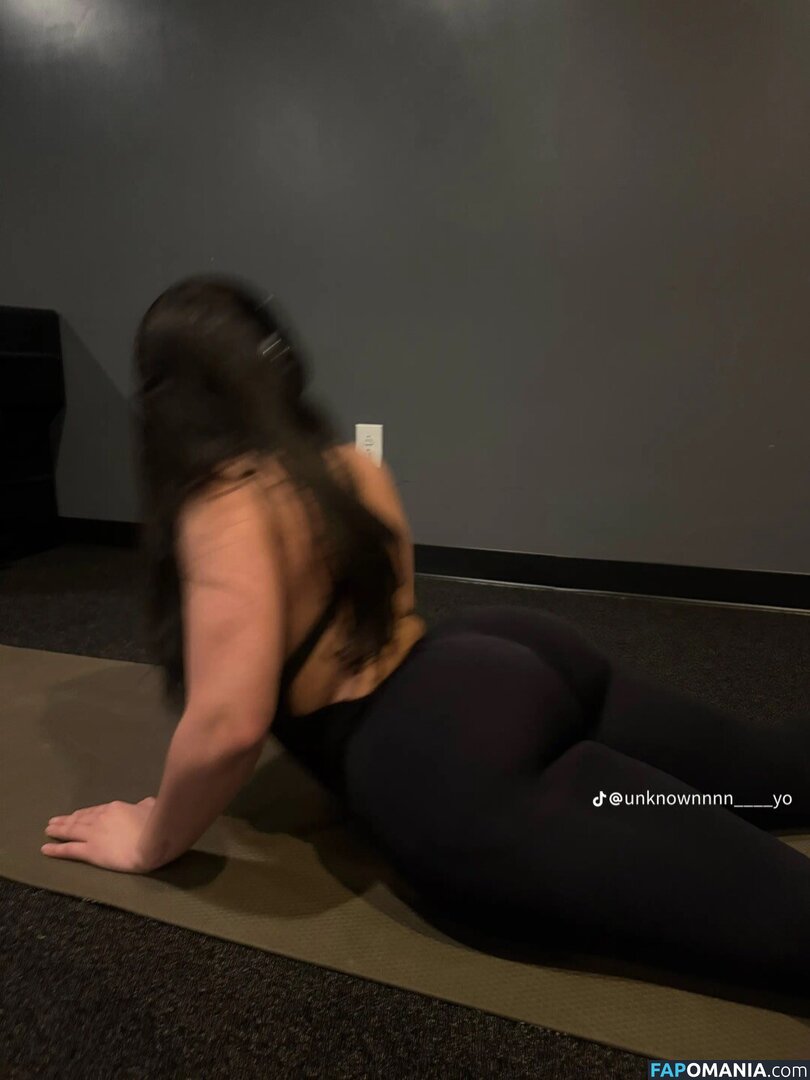 unknownnnn____yo Nu OnlyFans  Photo fuitée #1