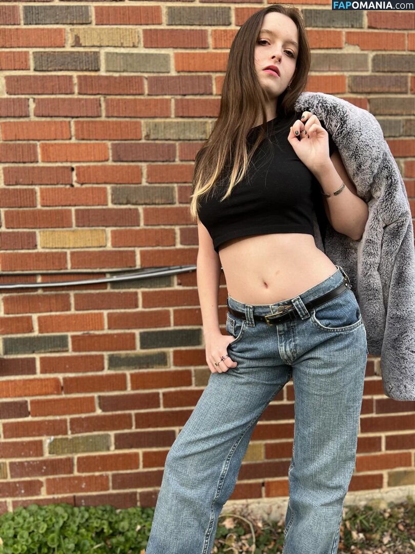 Veronica / unoangryone / vonthedon Nu OnlyFans  Photo fuitée #31