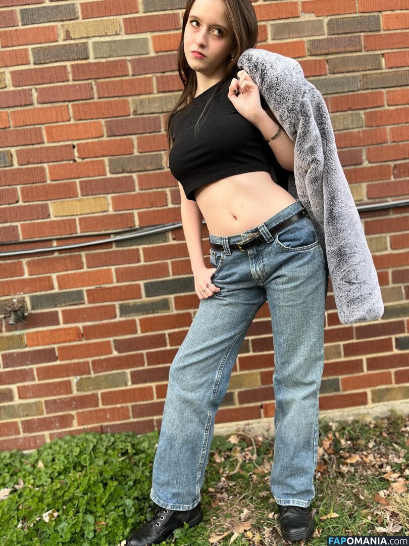 Veronica / unoangryone / vonthedon Nu OnlyFans  Photo fuitée #34