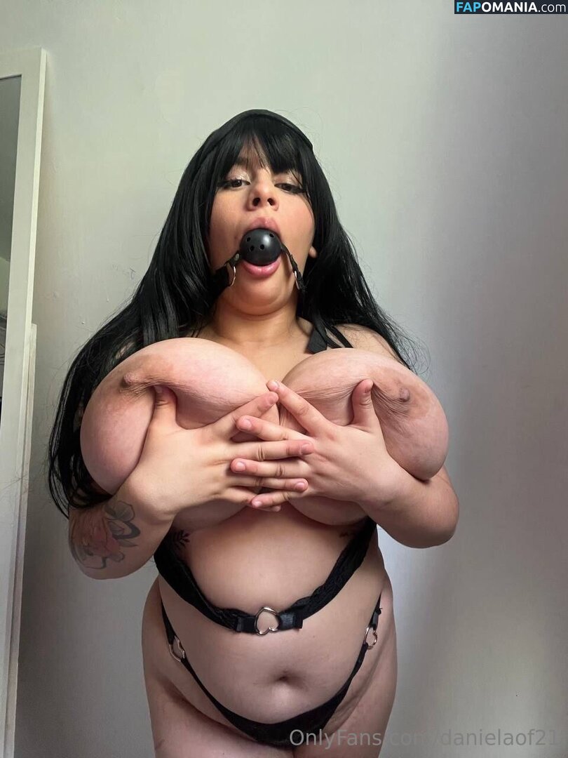 Daniela Pereira / unoresident1191k Nu OnlyFans  Photo fuitée #347