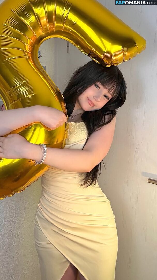 Upminaa / https: Nu OnlyFans  Photo fuitée #30
