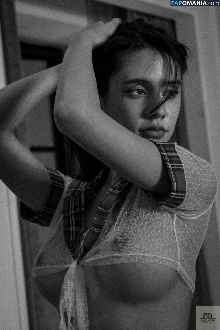 urbaby_jasmin / urbabyjasmin Nu OnlyFans  Photo fuitée #102