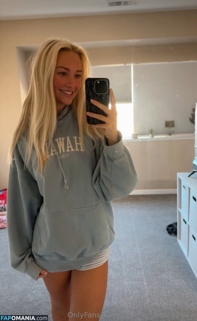 bellaxomae / urefavoriteblondevip Nu OnlyFans  Photo fuitée #2