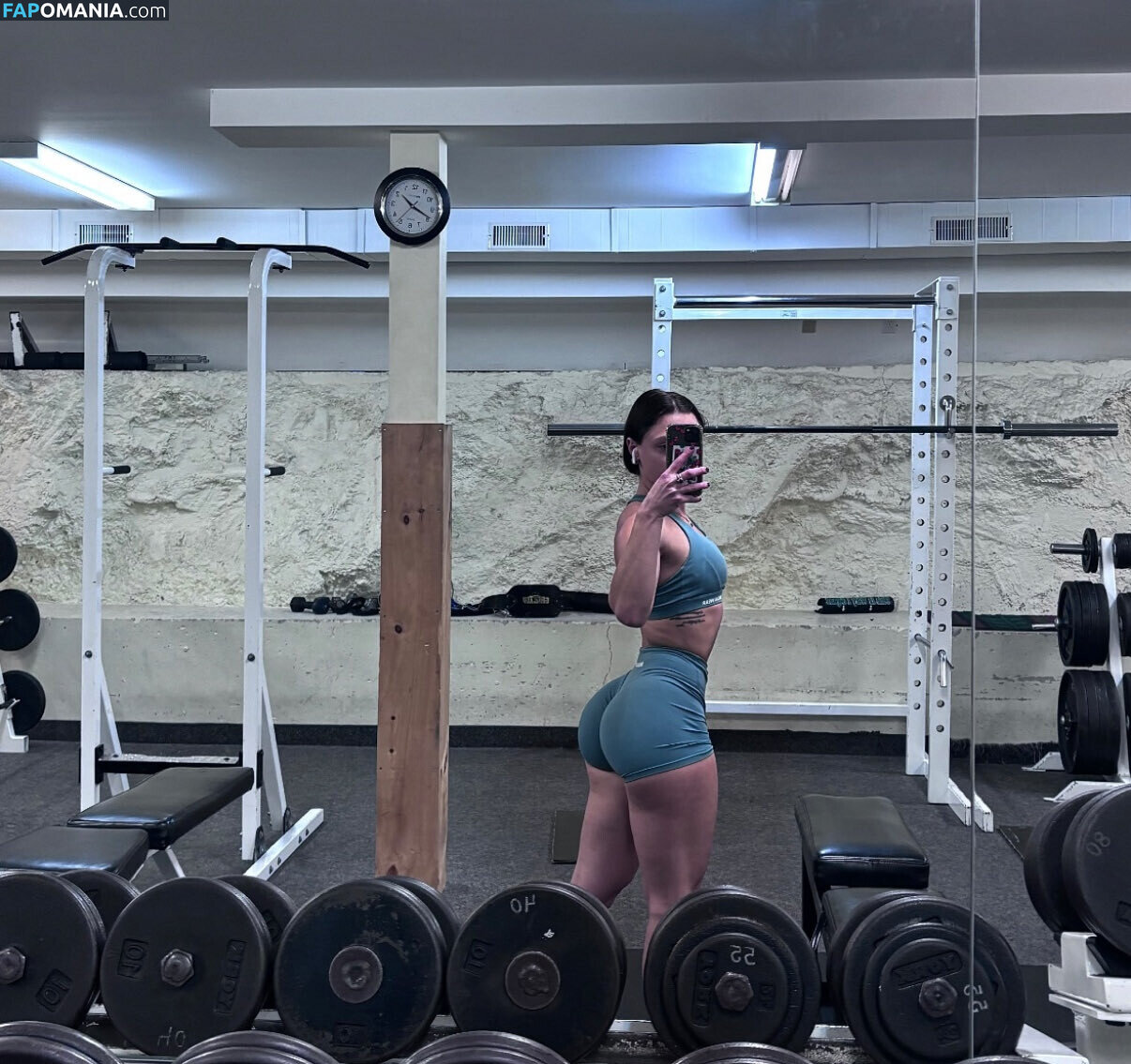 jade / urgymbae / urgymbae1.0 Nu OnlyFans  Photo fuitée #6