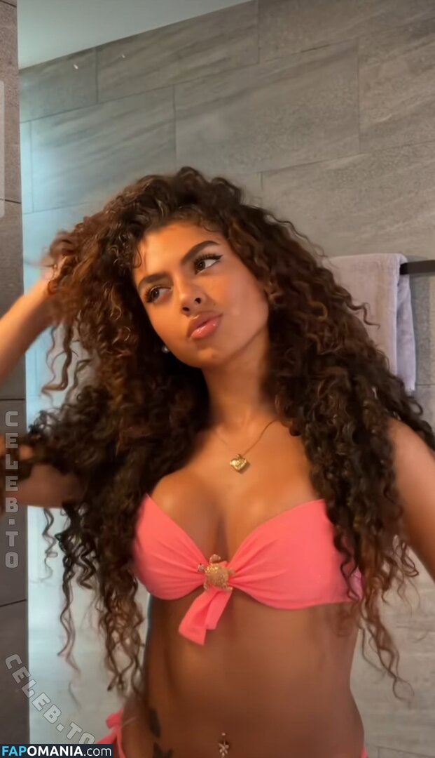 V7ena / u7ena Nu OnlyFans  Photo fuitée #3