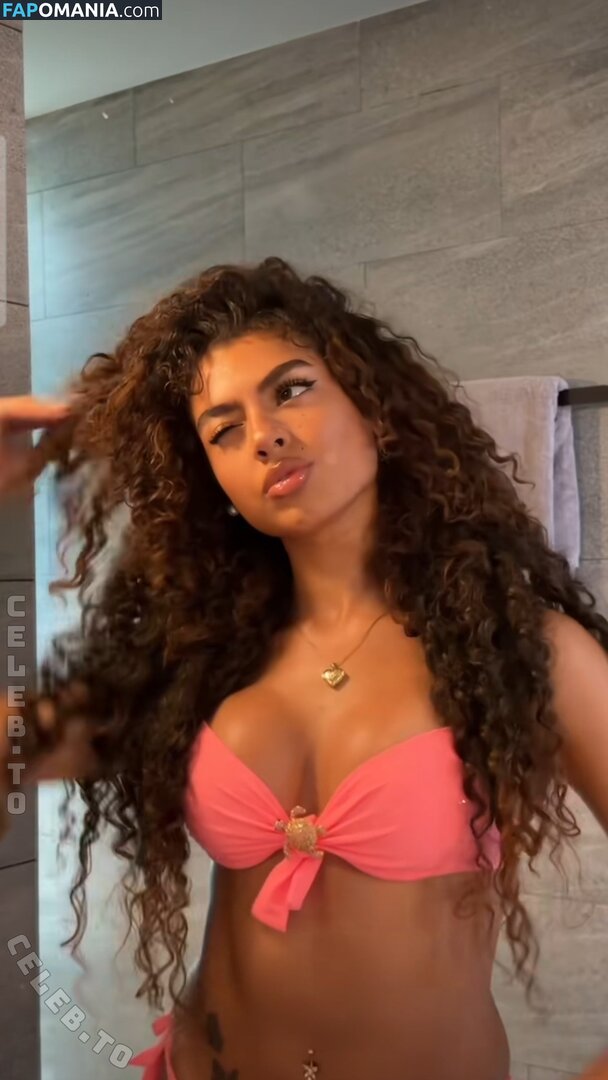 V7ena / u7ena Nu OnlyFans  Photo fuitée #4