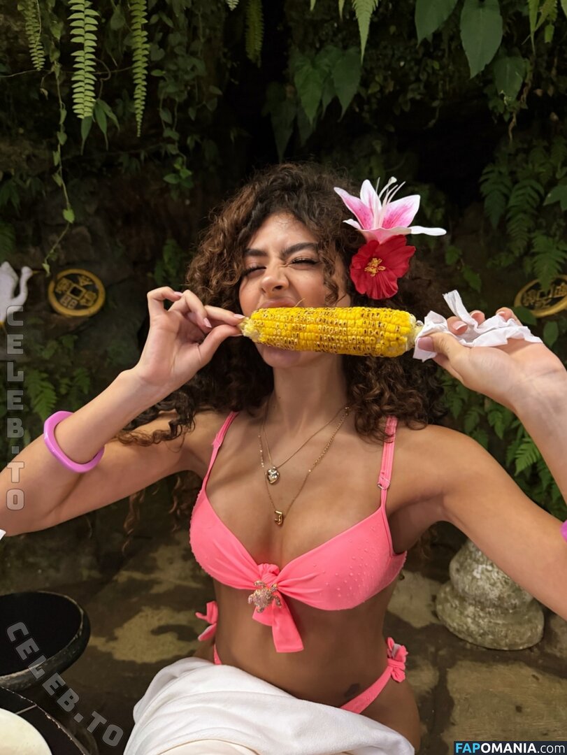 V7ena / u7ena Nu OnlyFans  Photo fuitée #9