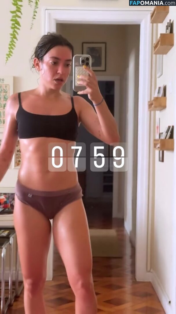 Valentina Bandeira / valenbandeira Nu OnlyFans  Photo fuitée #36