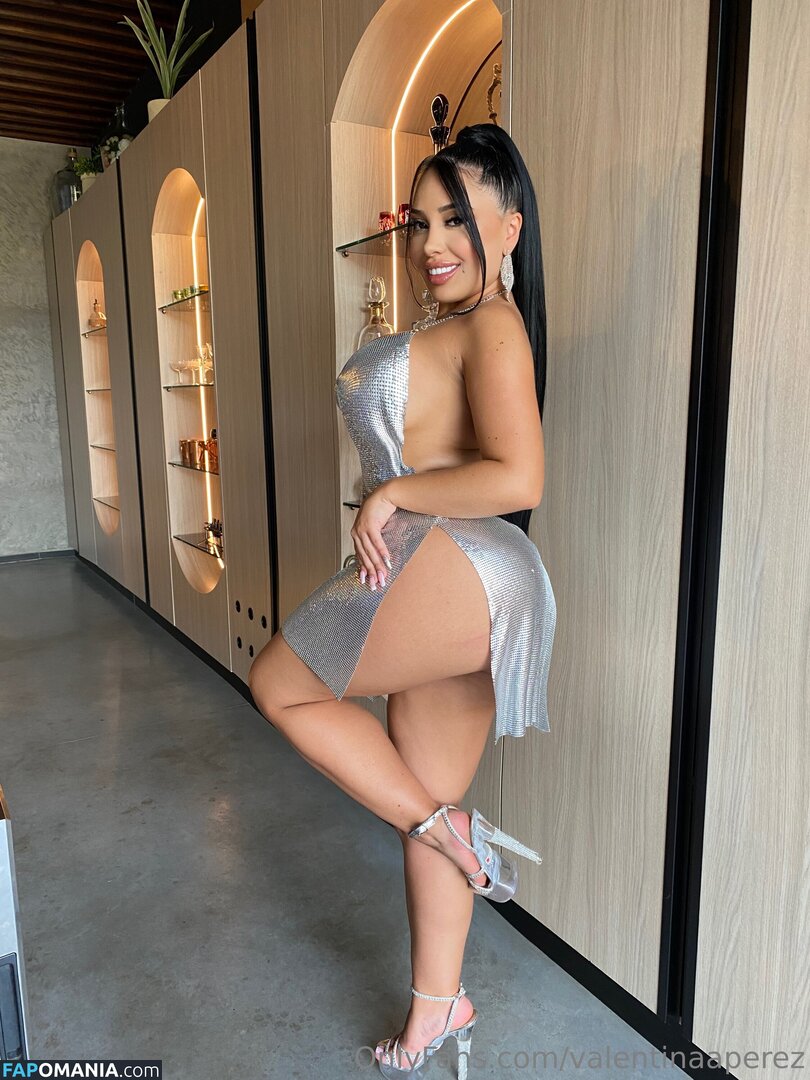 Valentina Perez / valentiinaperez / valentina_perezxoxo Nu OnlyFans  Photo fuitée #27