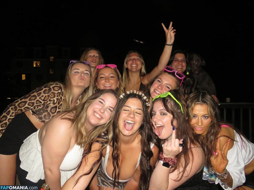 Valerie / valerie.c_ / valerieq01 Nu OnlyFans  Photo fuitée #13