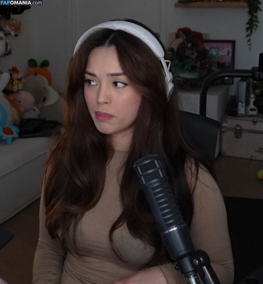 Valkyrae Nu OnlyFans  Photo fuitée #9