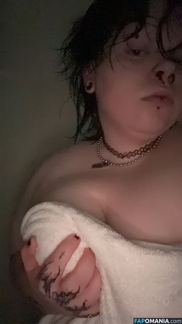 vamp.thr0b / vamp.thr0bb Nu OnlyFans  Photo fuitée #8