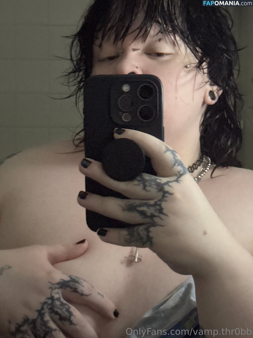 vamp.thr0b / vamp.thr0bb Nu OnlyFans  Photo fuitée #13