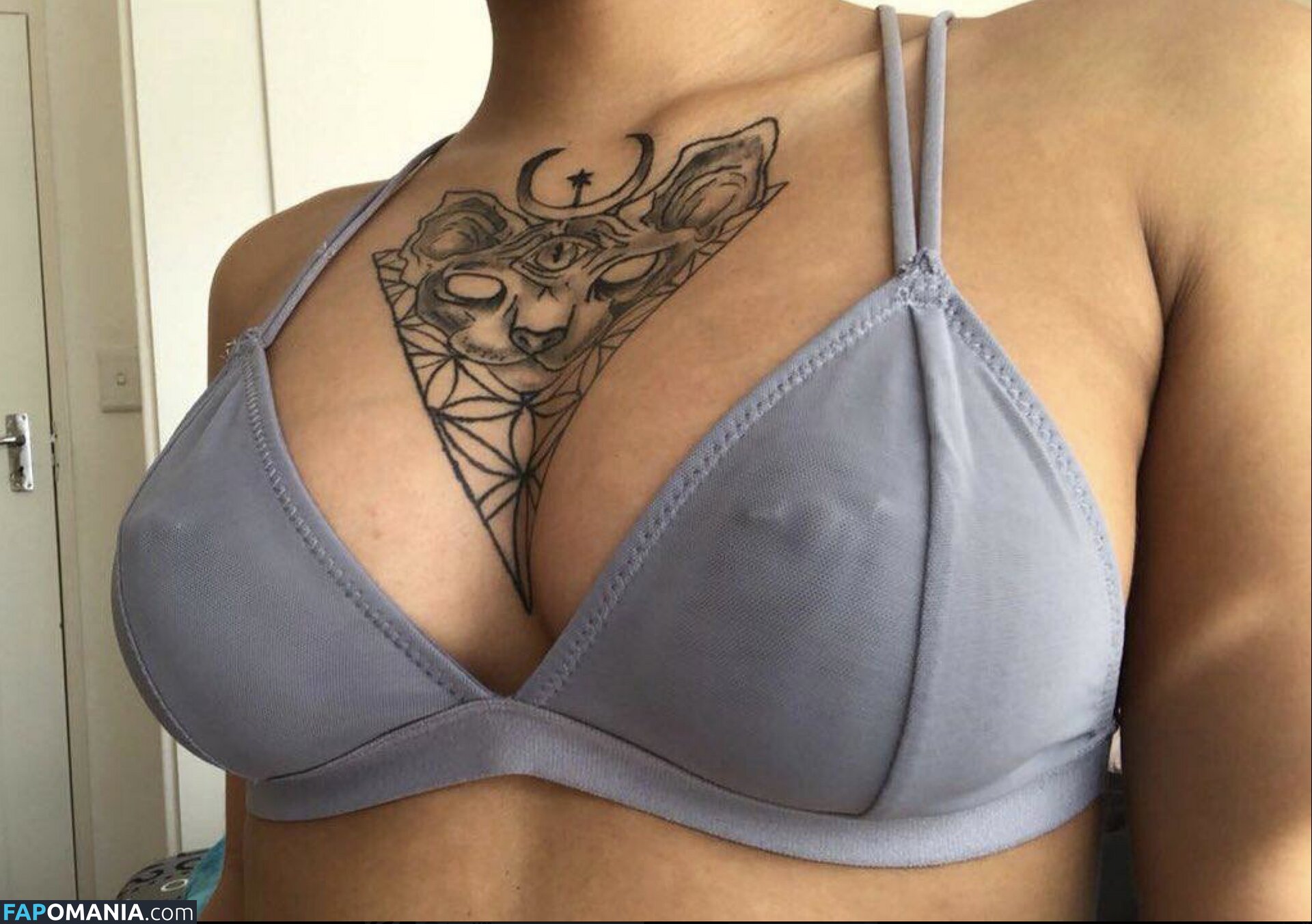 https: / vampiressharley Nu OnlyFans  Photo fuitée #1