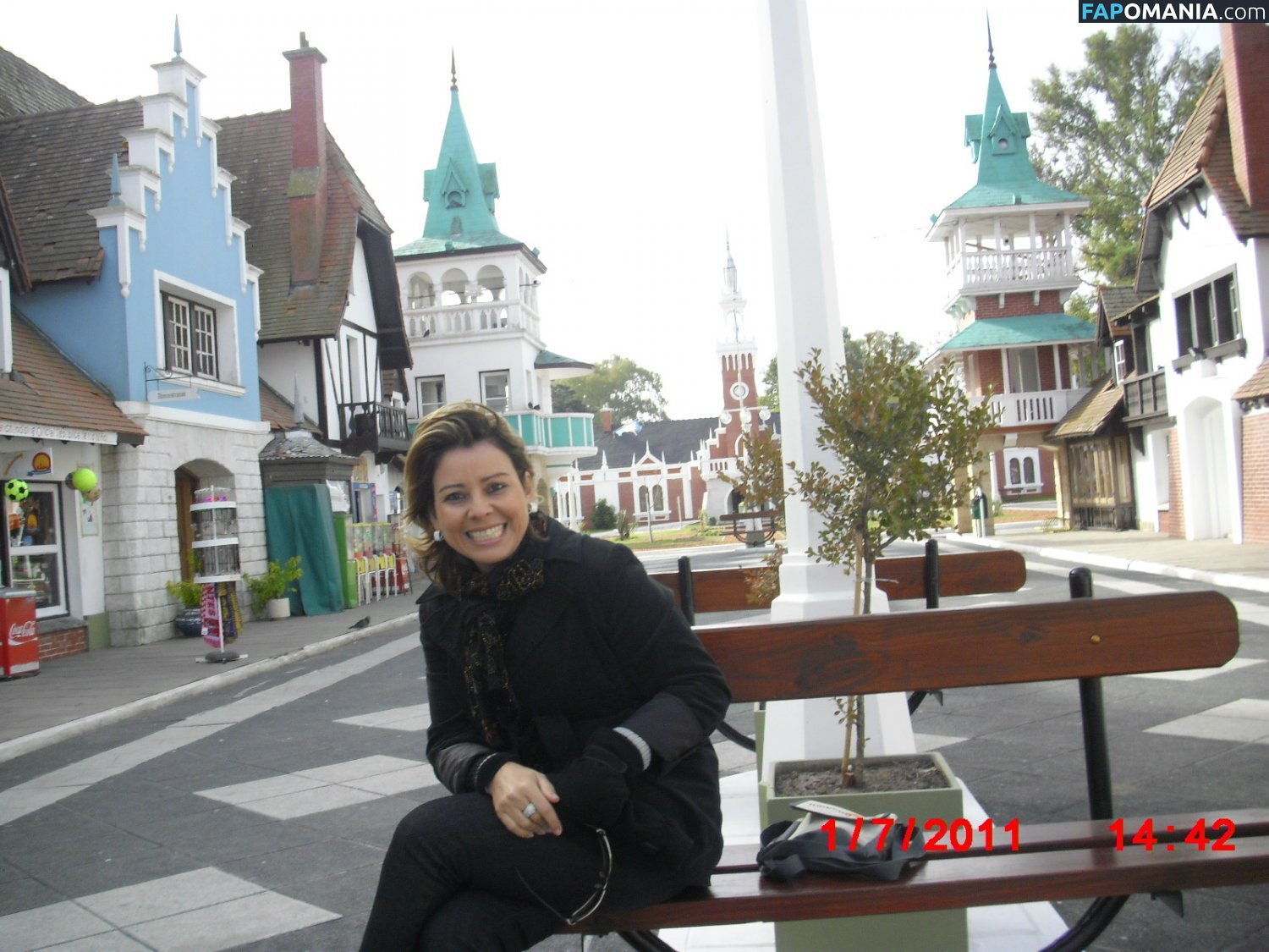 Vanessa Freitas / vanessaserfeliz Nu OnlyFans  Photo fuitée #101