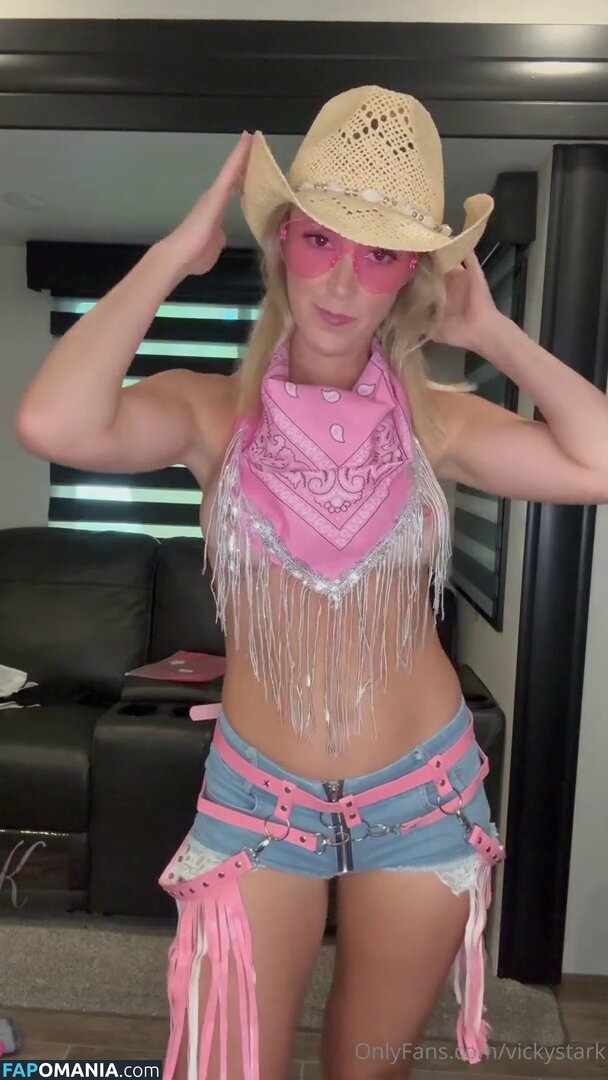 Vicky Stark / vickystark / vickystarkfishing Nu OnlyFans  Photo fuitée #93