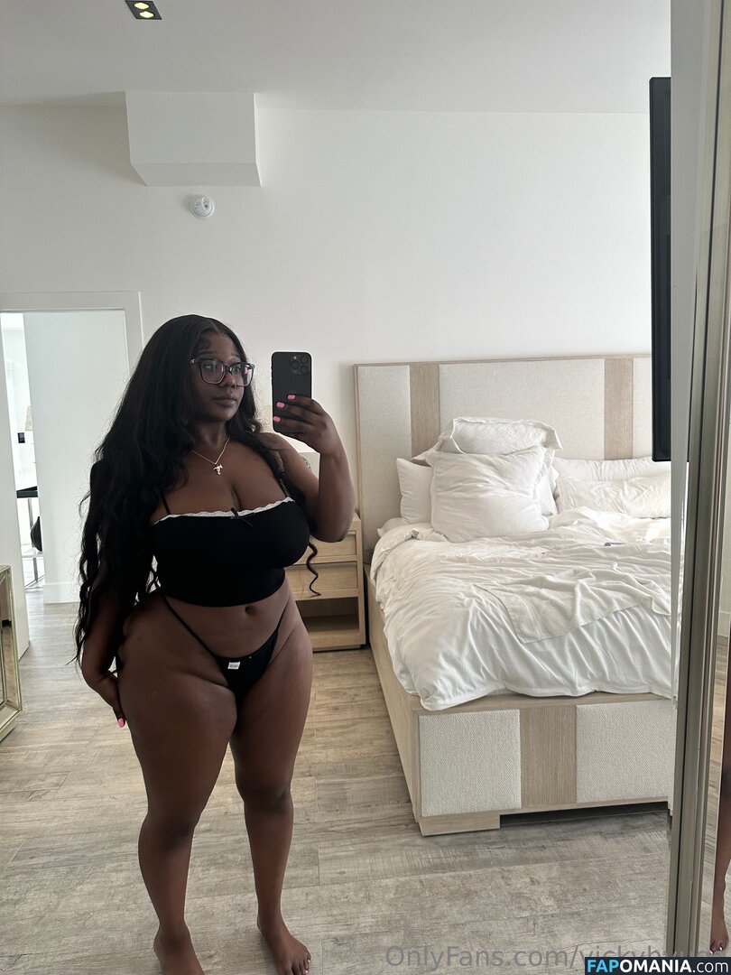 vickyhyuga / vickyyhyuga Nu OnlyFans  Photo fuitée #27
