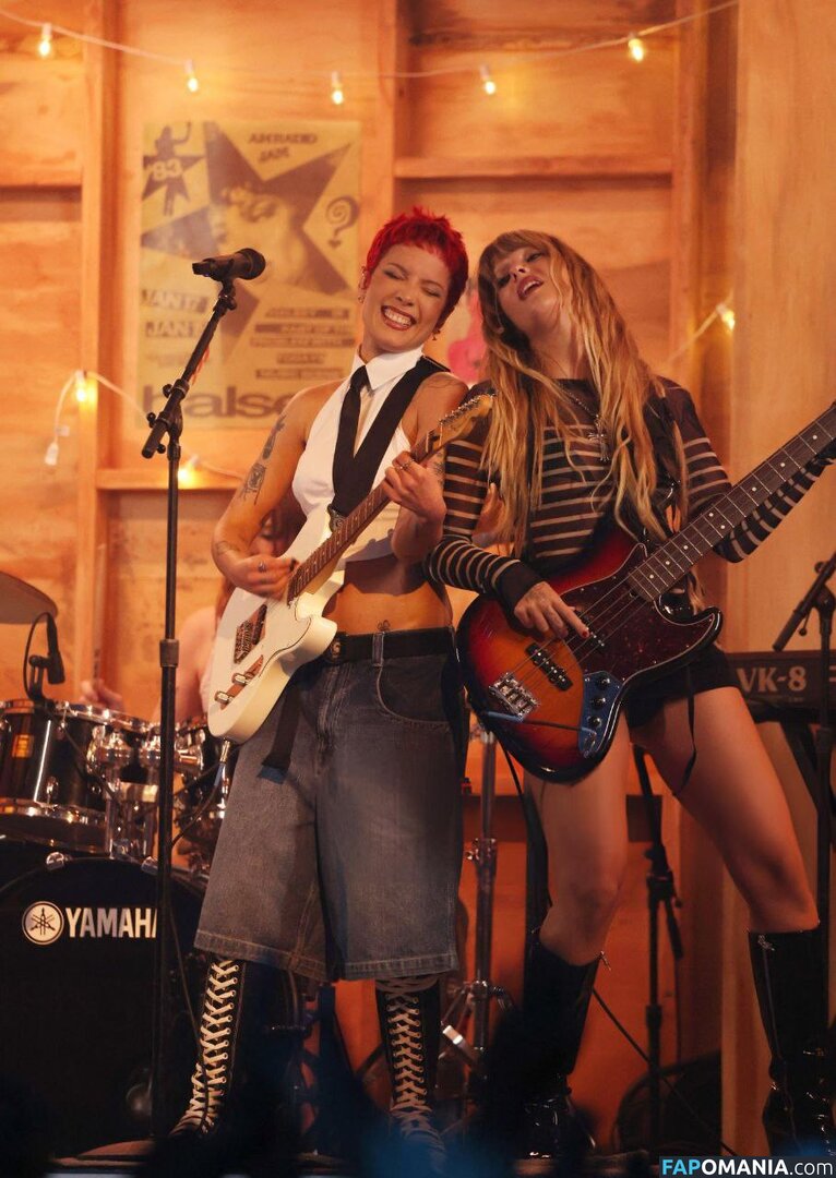 Maneskin bassist / Victoria De Angelis / vicdeangelis Nu OnlyFans  Photo fuitée #1076