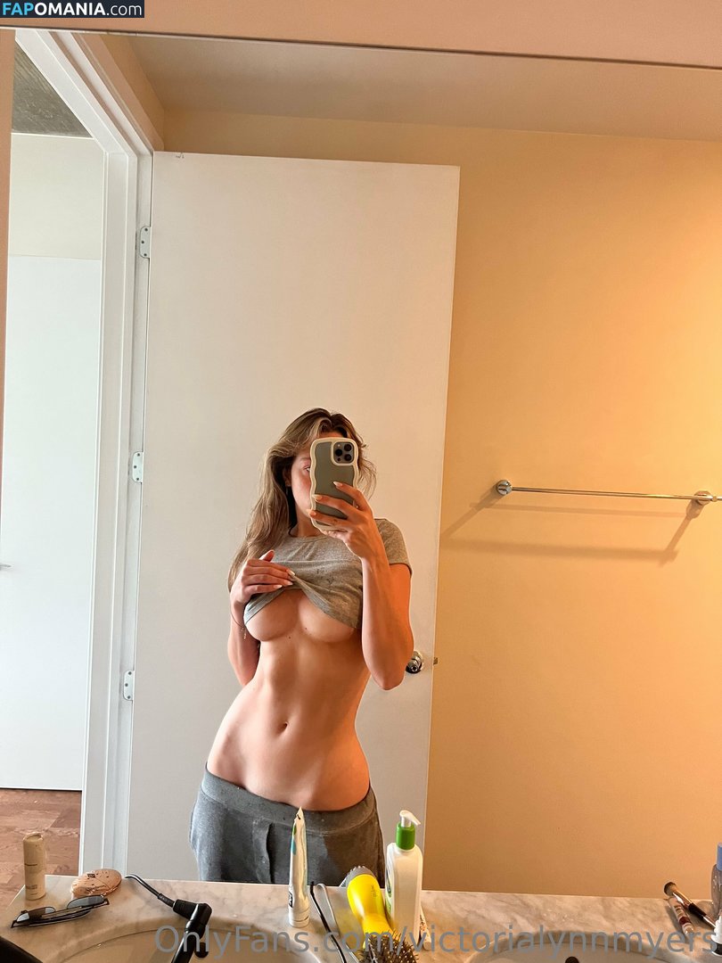 Victoria Lynn Myers / VictoriaMyersL / https: / victorialynnmyers / victorialynnmyers_ Nu OnlyFans  Photo fuitée #27