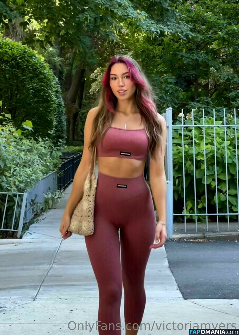 Victoria Lynn Myers / VictoriaMyersL / https: / victorialynnmyers / victorialynnmyers_ Nu OnlyFans  Photo fuitée #435