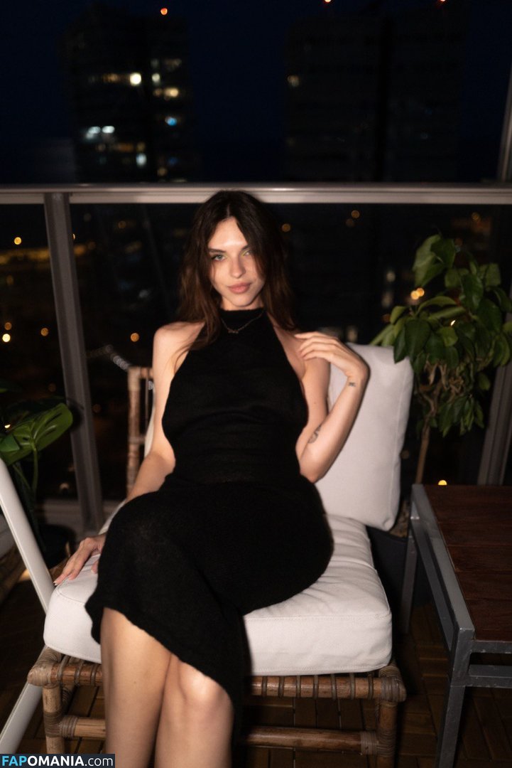 Vika Mednis / xmednisx Nu OnlyFans  Photo fuitée #46