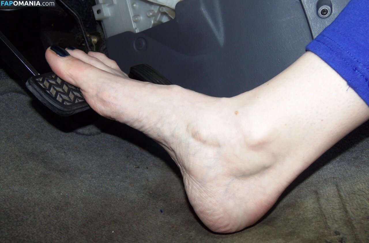 Violet's Toes (Violet's Perfect Feet Nu OnlyFans  Photo fuitée #1