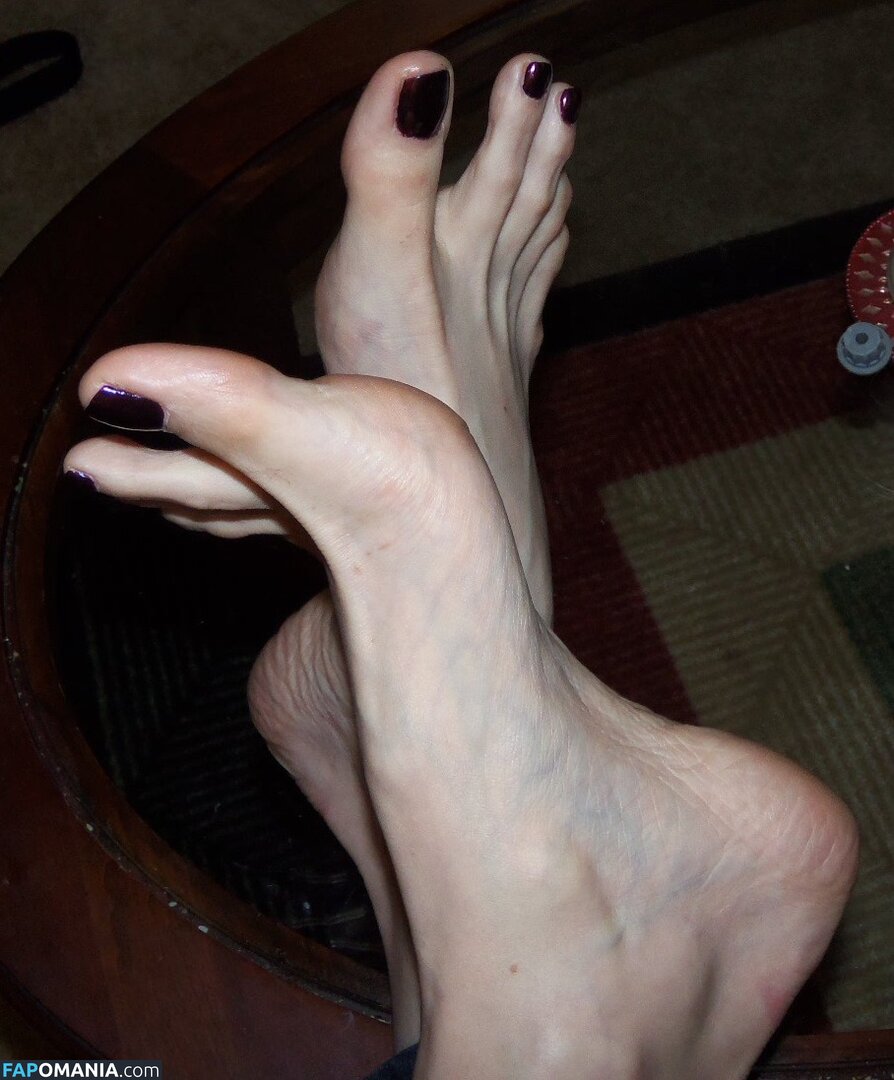 Violet's Toes (Violet's Perfect Feet Nu OnlyFans  Photo fuitée #8