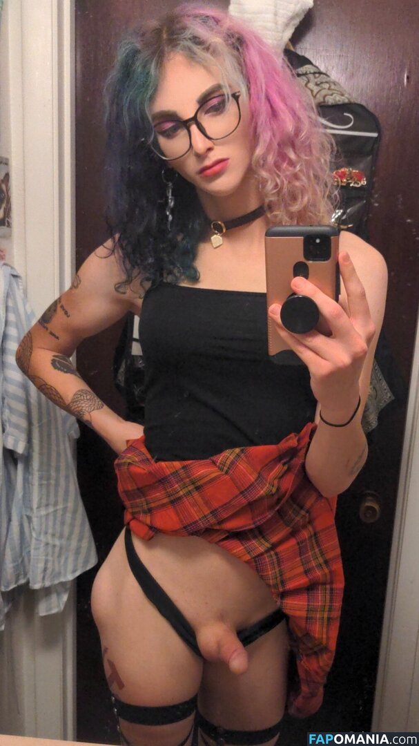 Violet Valentine / slutpilled / thot_piece / violetvalentine_official Nu OnlyFans  Photo fuitée #1