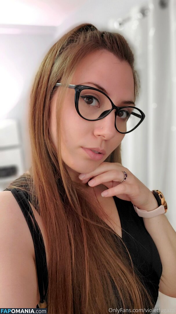 Violet Fugazzi / violet.fugazzi / violetfugazzi / violetsvip Nu OnlyFans  Photo fuitée #1