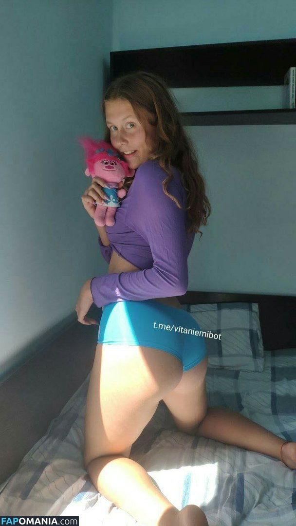 _vitaniemi01 / bloom.xvi / nayane_vitali01 / vitaniemi Nu OnlyFans  Photo fuitée #78