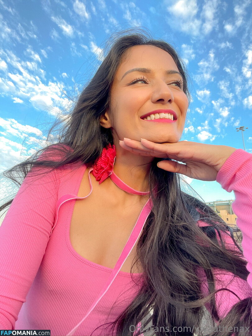 followvivaathena / vivaathenax Nu OnlyFans  Photo fuitée #2