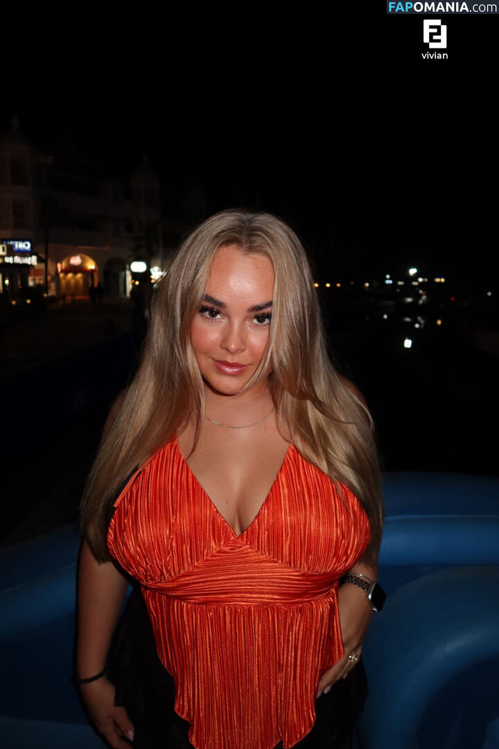 Vivian Bron / Vivianlilanebron / vivianlilianebron Nu OnlyFans  Photo fuitée #4