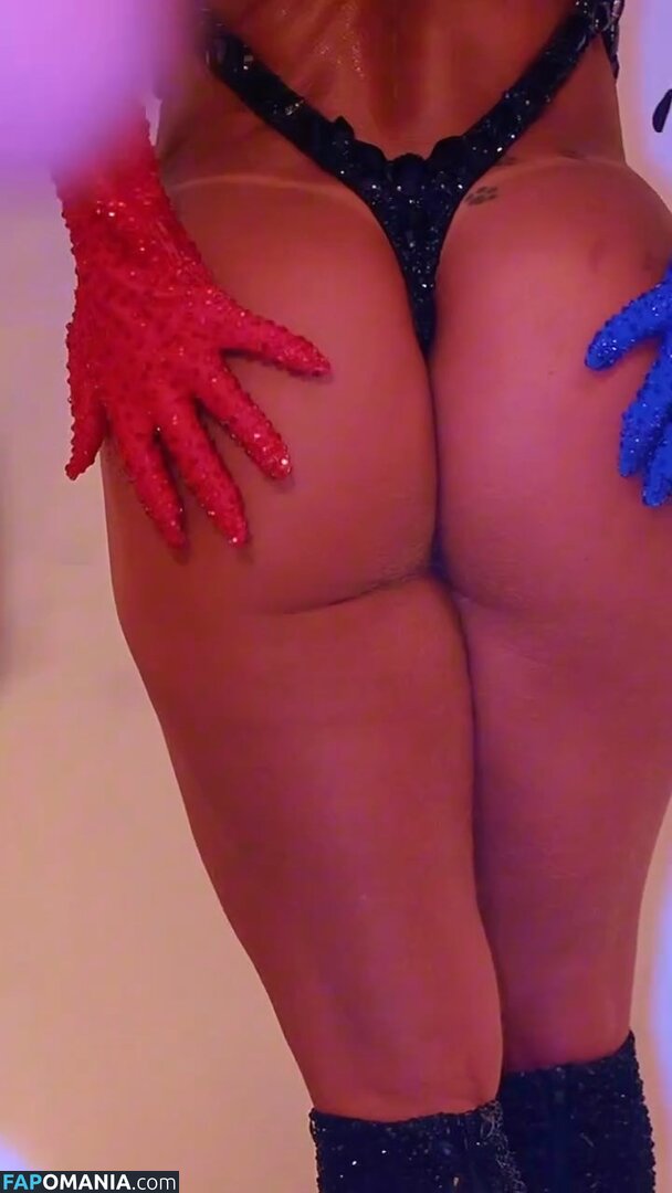 Viviane Araujo / araujovivianne Nu OnlyFans  Photo fuitée #89