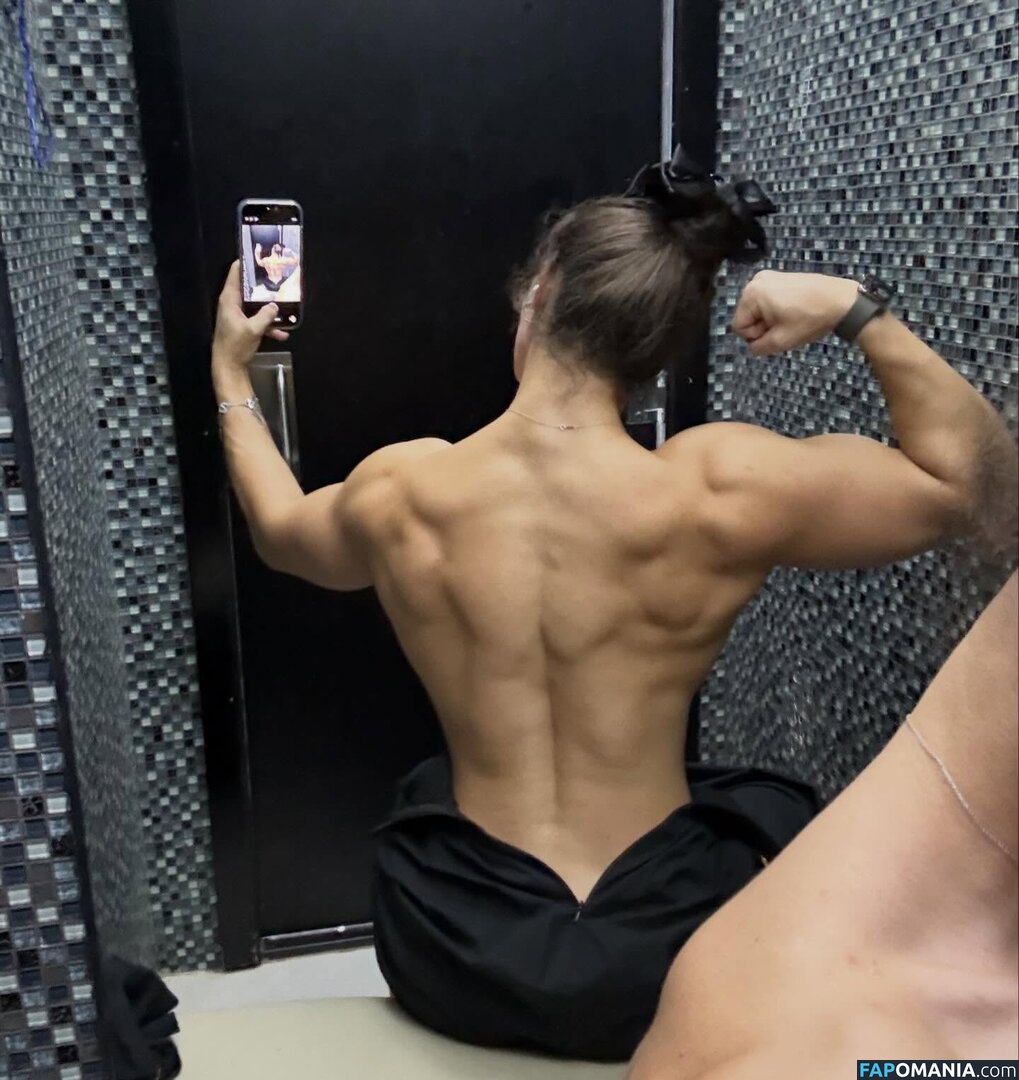 vladigalagan Nu OnlyFans  Photo fuitée #3