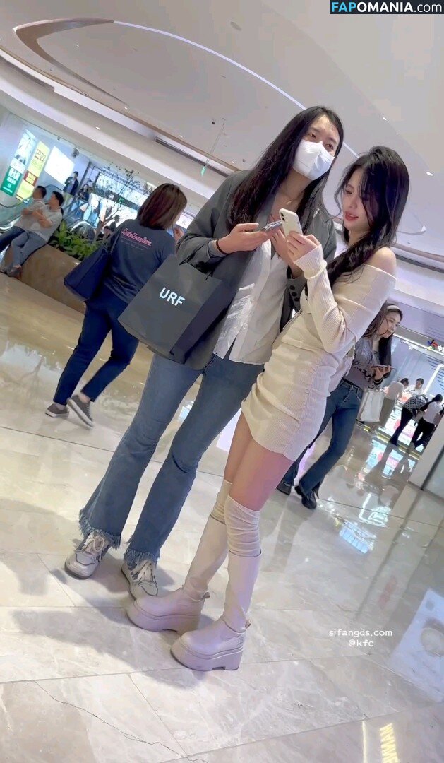 Voyeur Asian Pissing Toilet &Amp; Upskirts Only / girlspissin / https: Nu OnlyFans  Photo fuitée #9