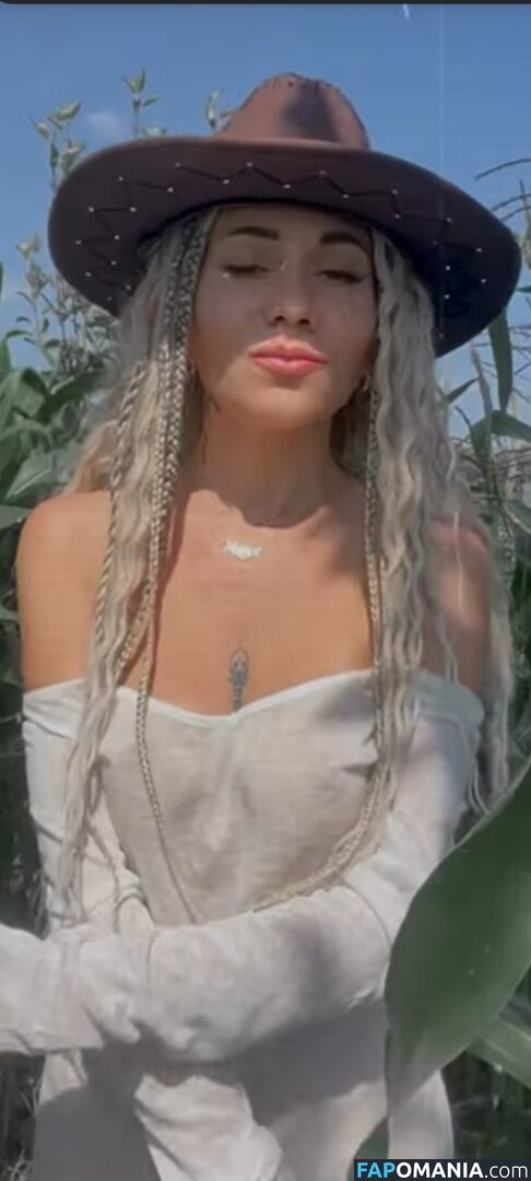 vrednashka / vrednashka_ Nu OnlyFans  Photo fuitée #86