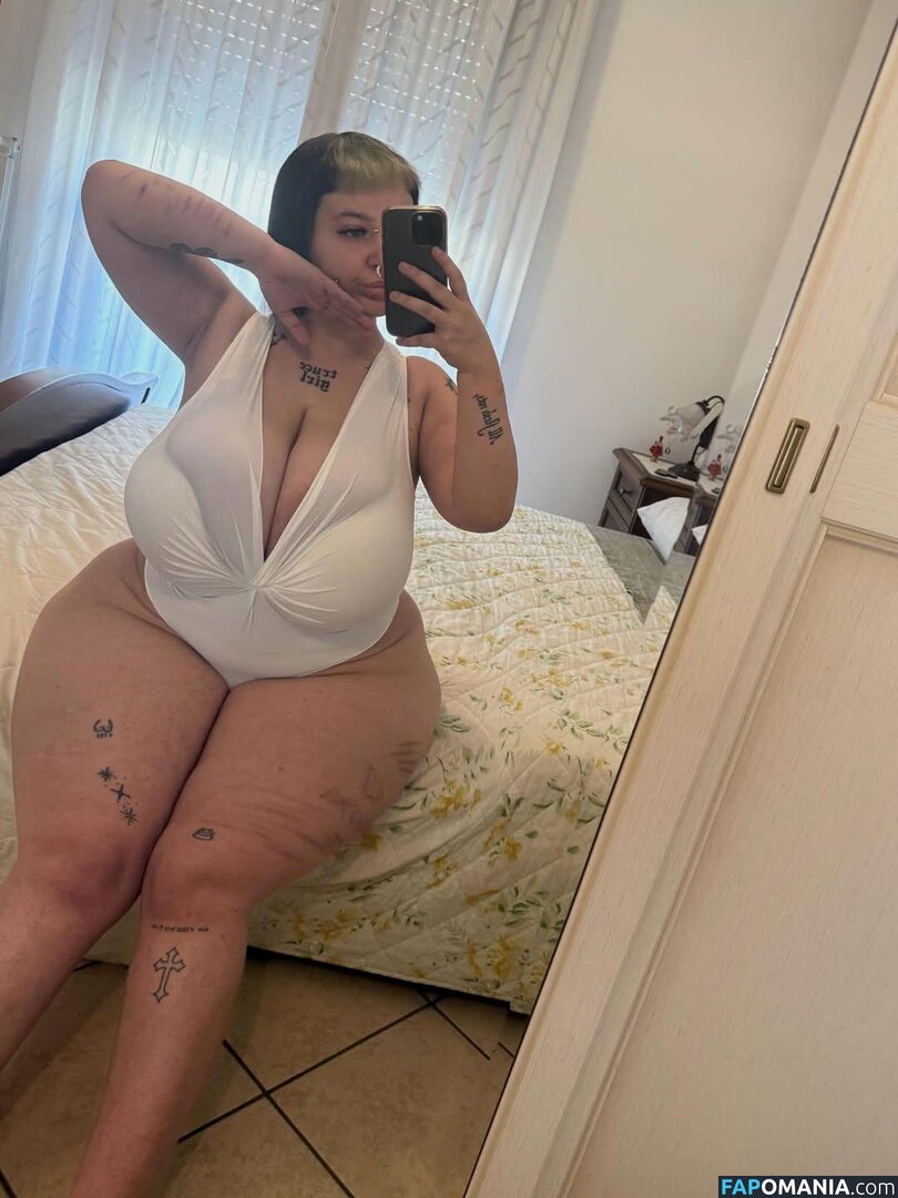 Mxmmytina / Vvalentinabonetalli Nu OnlyFans  Photo fuitée #9