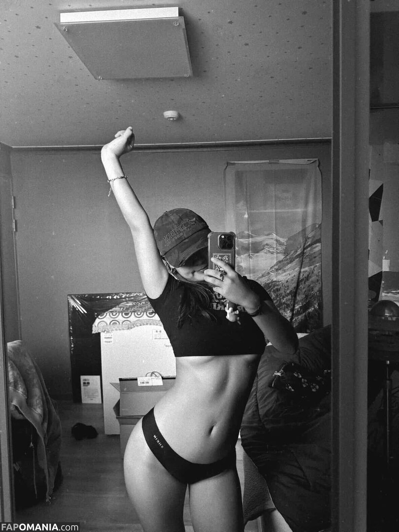 Waack.b Nu OnlyFans  Photo fuitée #14