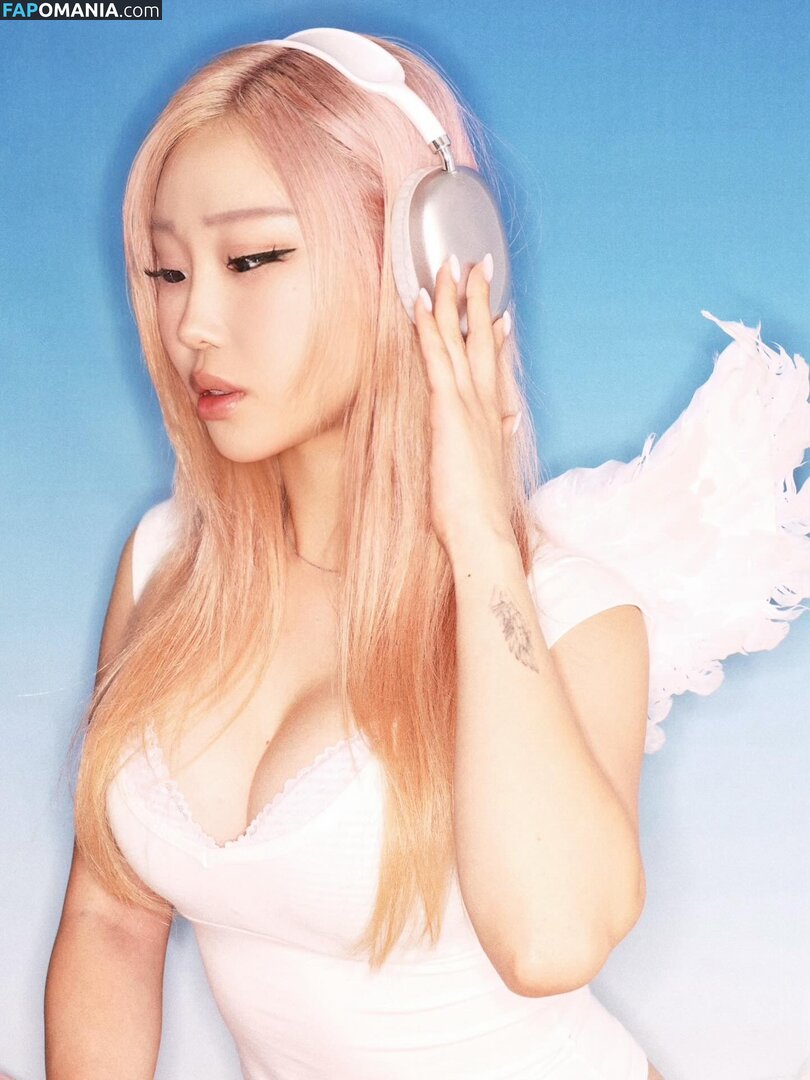 Ahra / Waifuo / ahra.rei / ahrarei Nu OnlyFans  Photo fuitée #18