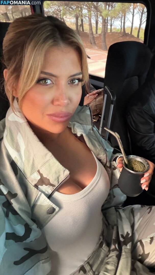 Icardi / Wanda Nara / badbitchwan / wanda_nara / wanditanara Nu OnlyFans  Photo fuitée #451
