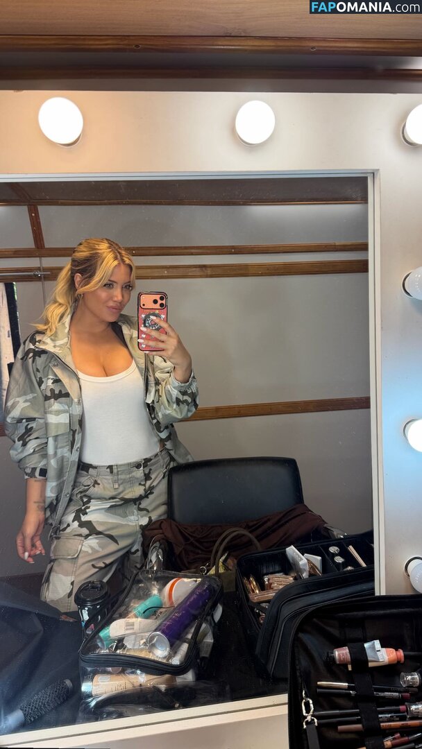 Icardi / Wanda Nara / badbitchwan / wanda_nara / wanditanara Nu OnlyFans  Photo fuitée #452