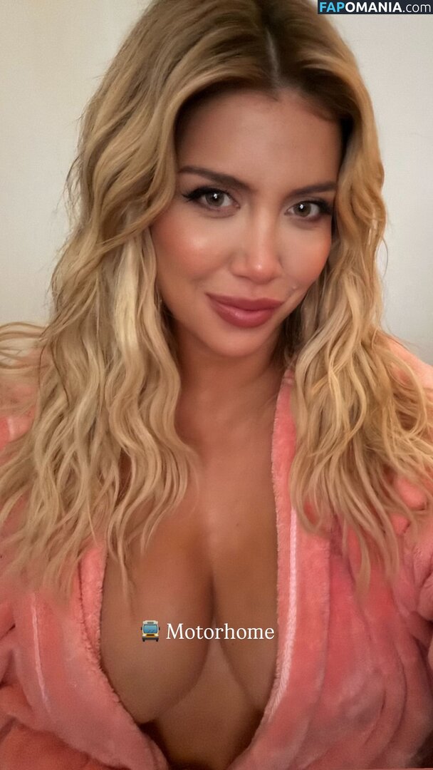 Icardi / Wanda Nara / badbitchwan / wanda_nara / wanditanara Nu OnlyFans  Photo fuitée #471