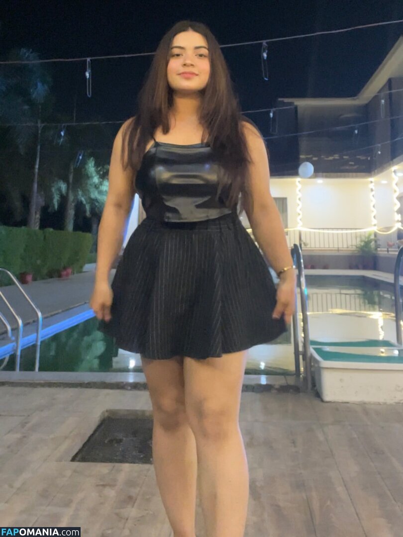 Wanderlust.rawat / ammu_rawat19 Nu OnlyFans  Photo fuitée #6