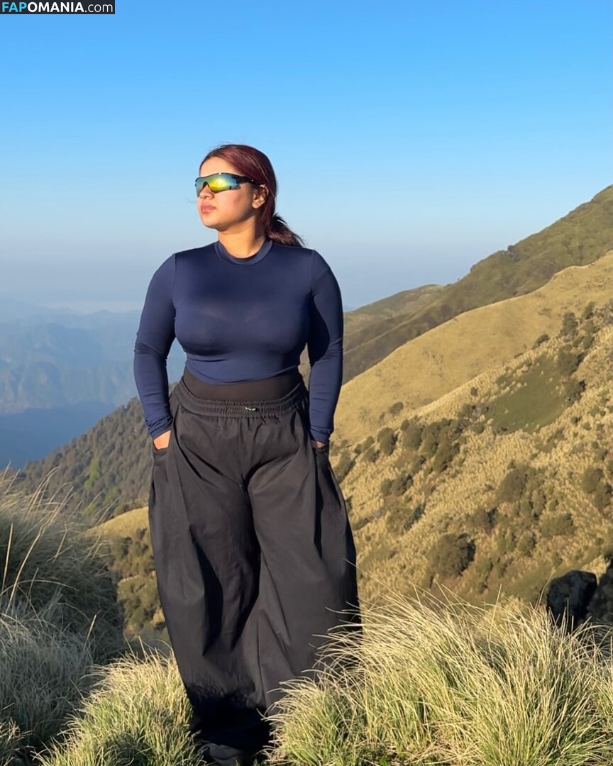 Wanderlust.rawat / ammu_rawat19 Nu OnlyFans  Photo fuitée #7