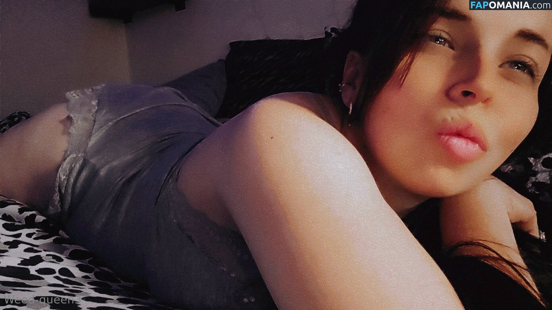 weedqueen33 / weedqueenofficialpage Nu OnlyFans  Photo fuitée #12