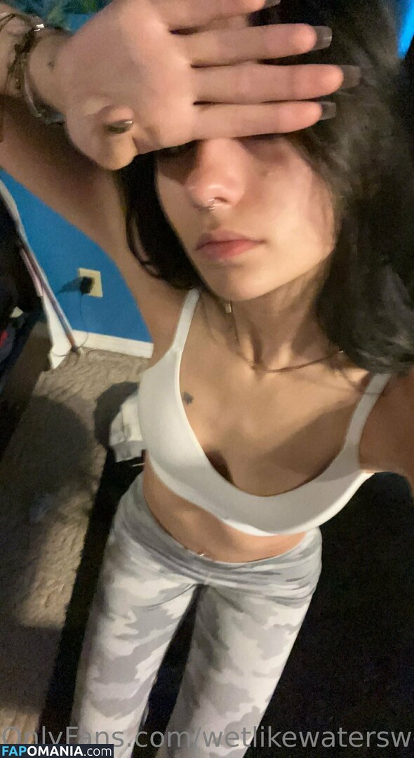Acacia Gracelyn / The.better.acacia / acacia_gracelyn / wetlikewatersweetlike Nu OnlyFans  Photo fuitée #13